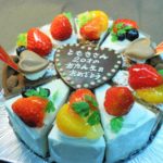 ショートケーキ10個分